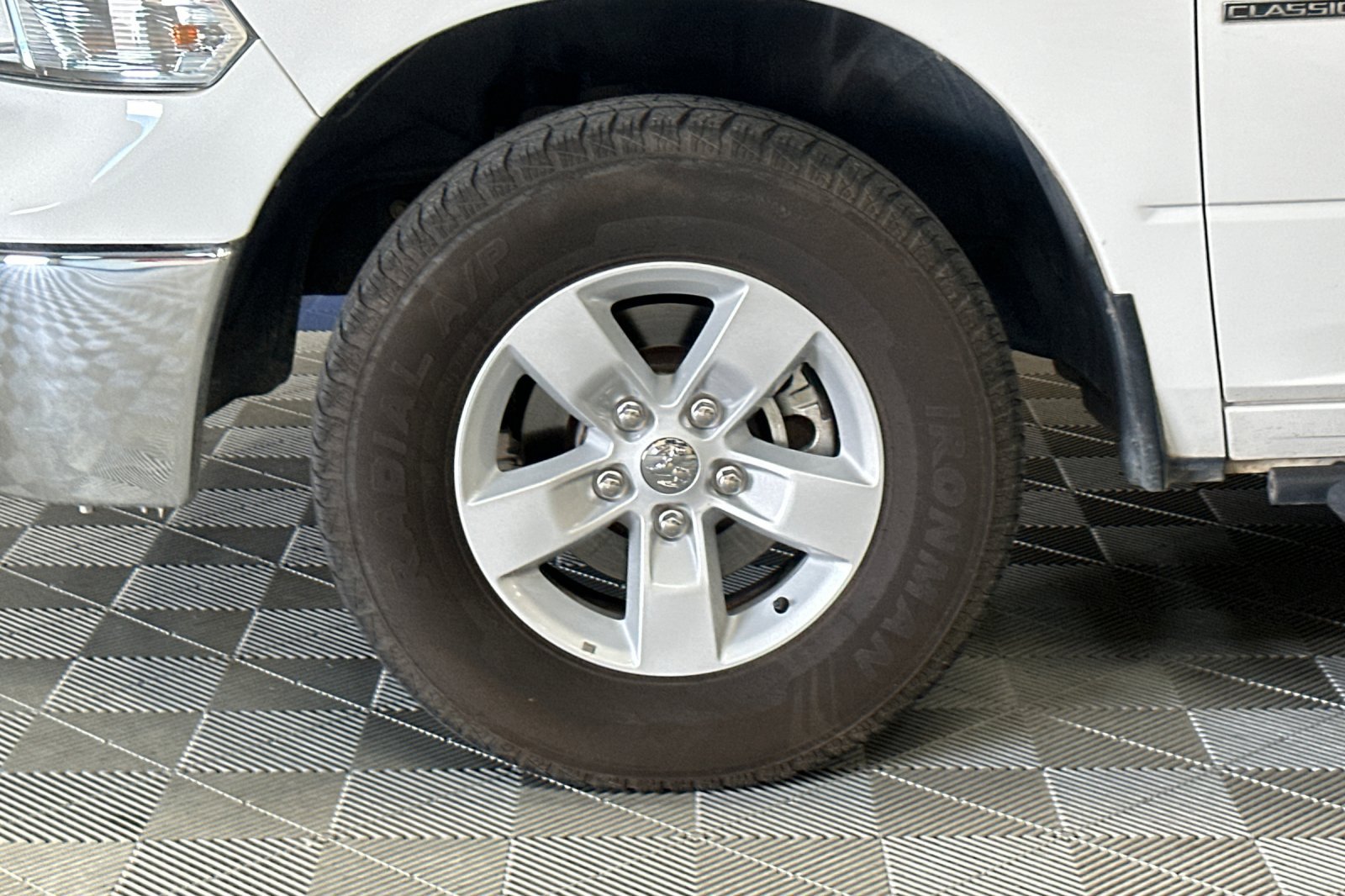 Used 2023 RAM 1500 Classic SLT w/ Trailer & Traction Group AWD/4WD image 40