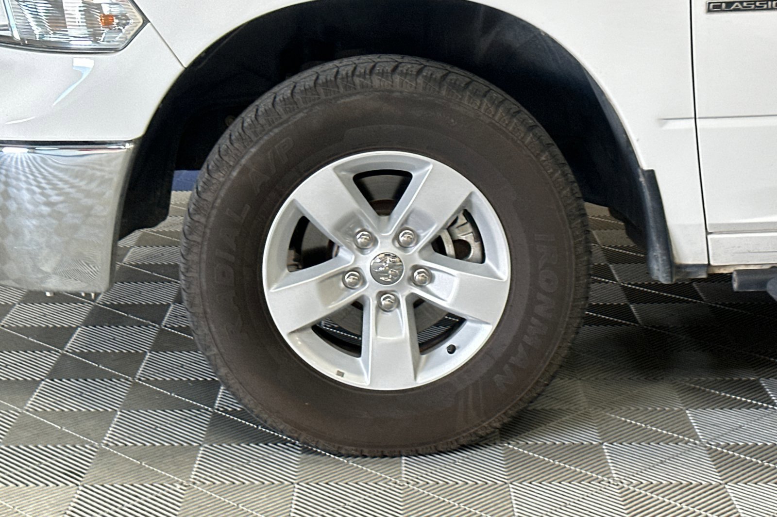 Used 2023 RAM 1500 Classic SLT w/ Trailer & Traction Group AWD/4WD image 40