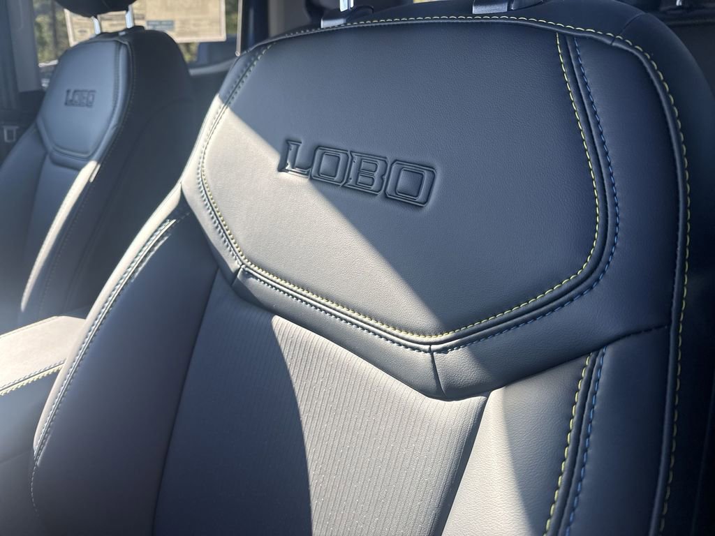 New 2026 Ford Maverick Lobo AWD/4WD image 9