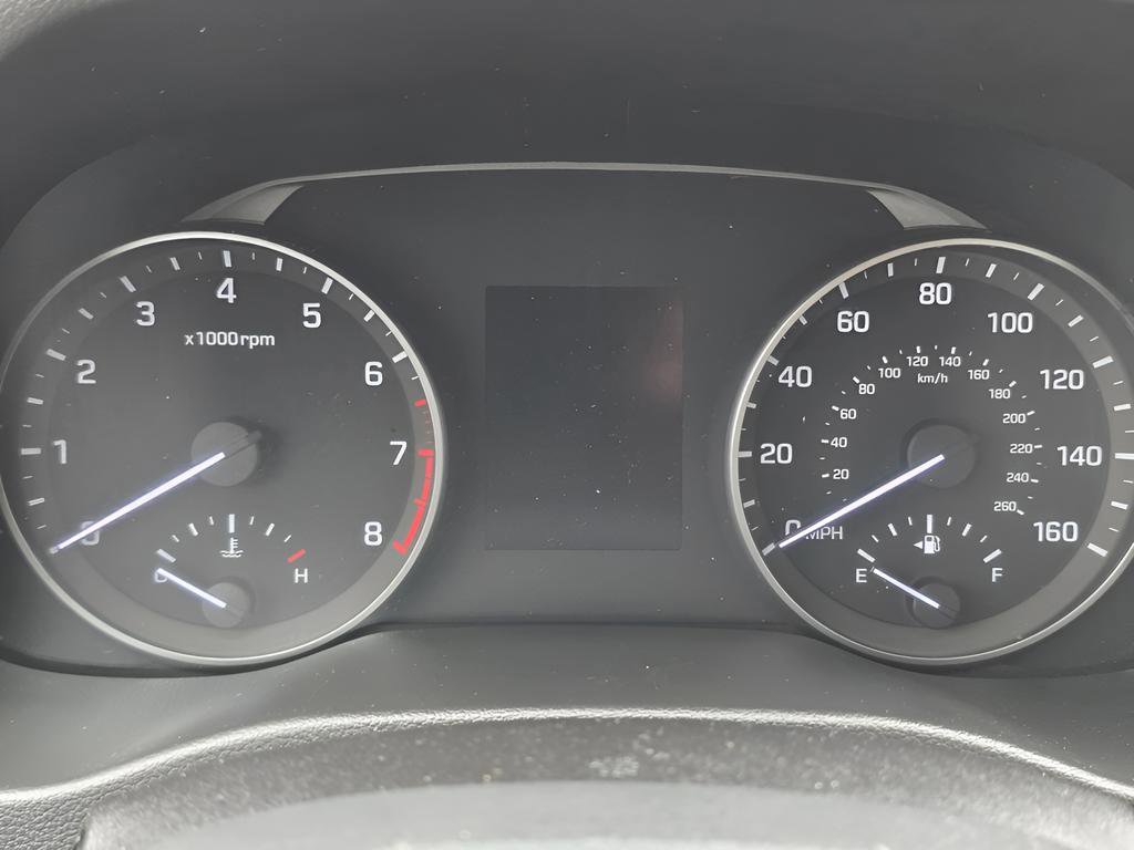 Used 2017 Hyundai Elantra SE image 26