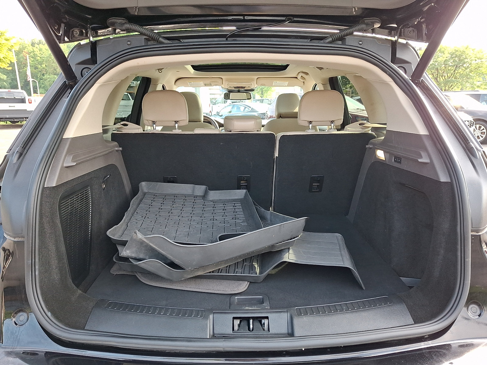 Used 2022 Lincoln Corsair AWD w/ Premium Package image 32