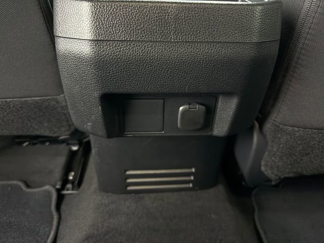 Used 2024 Toyota Tacoma SR image 33