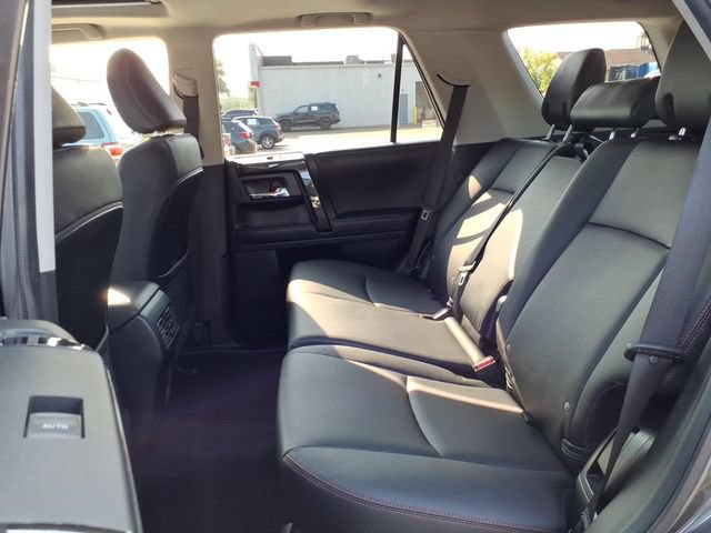 Certified 2022 Toyota 4Runner TRD Off-Road Premium w/ Moonroof Package AWD/4WD image 9
