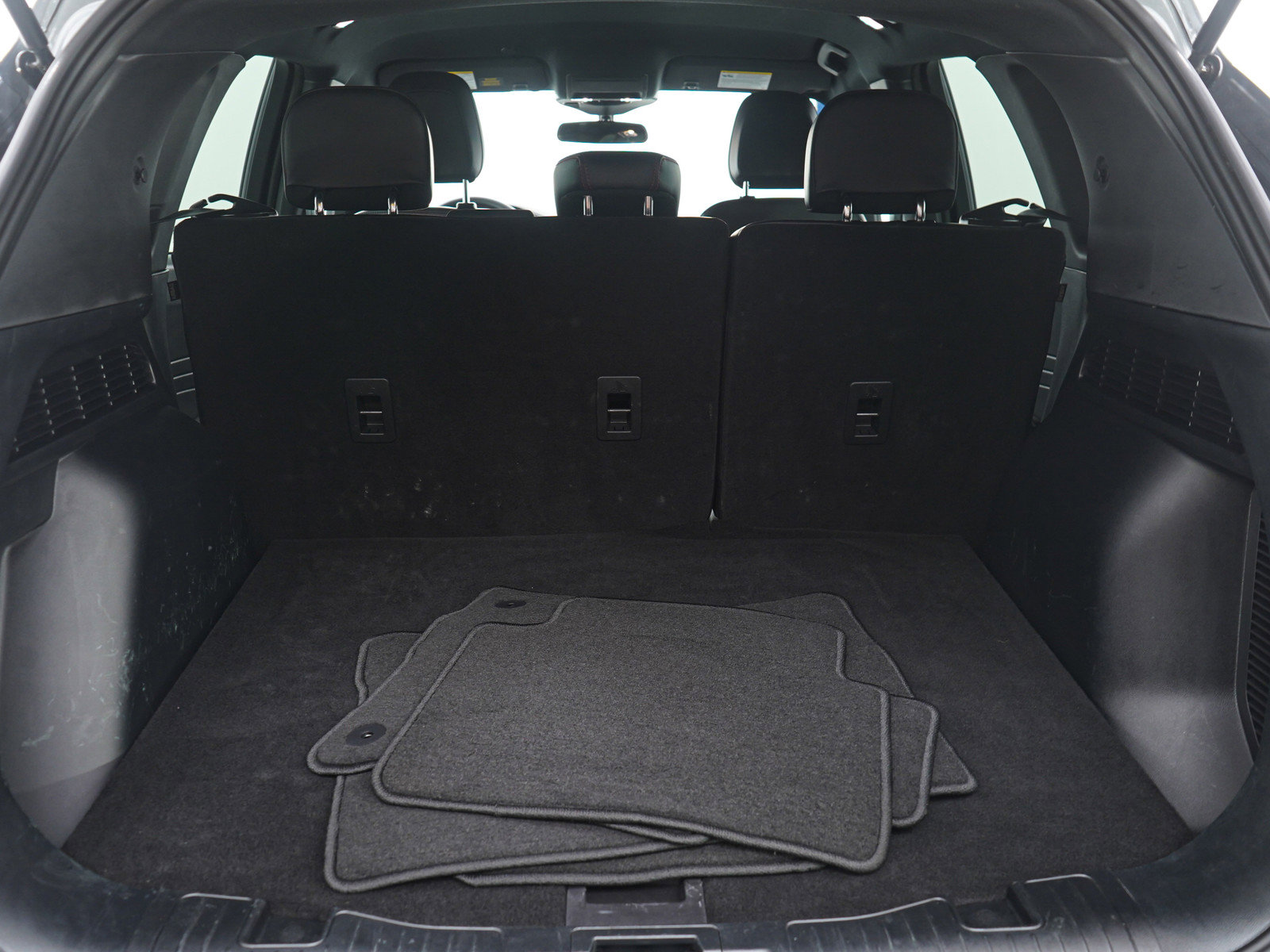 Used 2025 Ford Escape ST-Line image 12