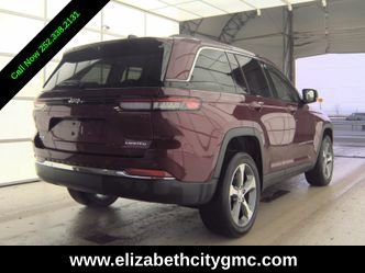 Used 2023 Jeep Grand Cherokee Limited w/ Luxury Tech Group II AWD/4WD image 3