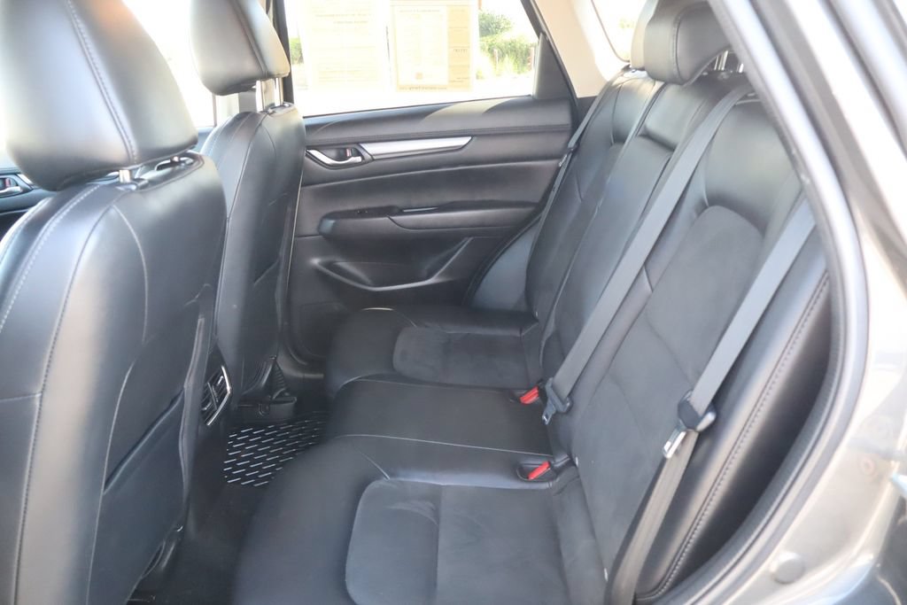 Used 2018 MAZDA CX-5 Touring w/ Preferred Equipment Package FWD image 32