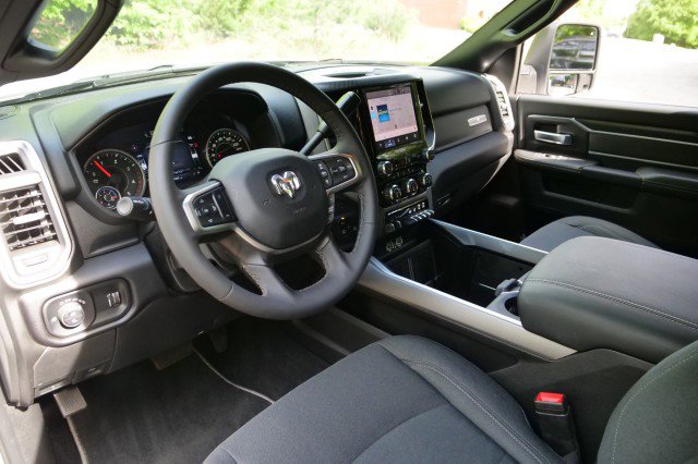 Used 2025 RAM 3500 Lone Star AWD/4WD image 2