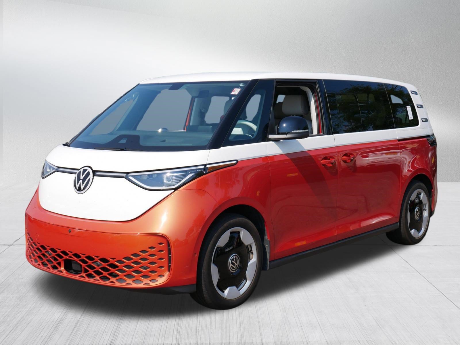 Certified 2025 Volkswagen ID. Buzz Pro S Plus RWD image 3