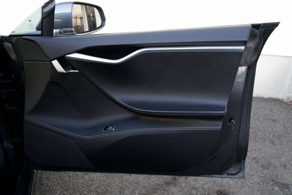 Used 2017 Tesla Model S 75D AWD/4WD image 31