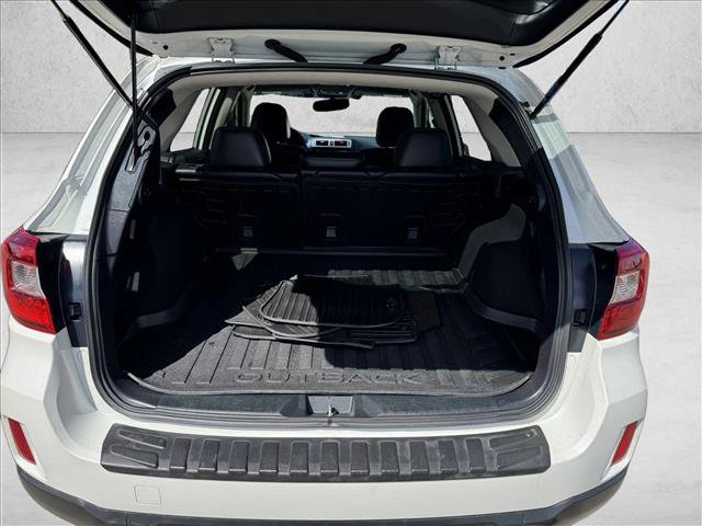 Used 2016 Subaru Outback 2.5i Limited image 8