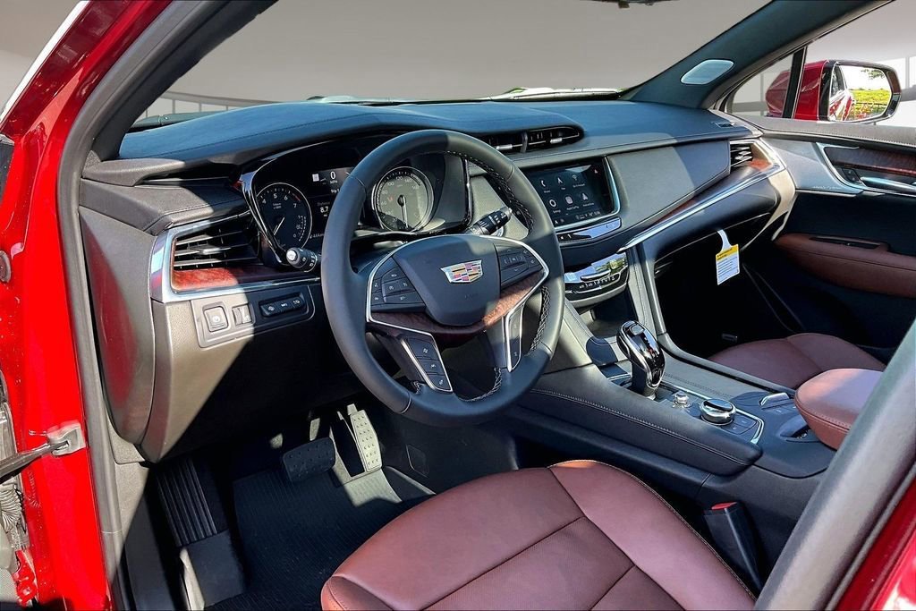 New 2026 Cadillac XT5 Premium Luxury w/ Driver Assist Package FWD image 6