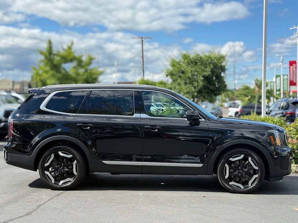 Used 2024 Kia Telluride EX AWD/4WD image 6