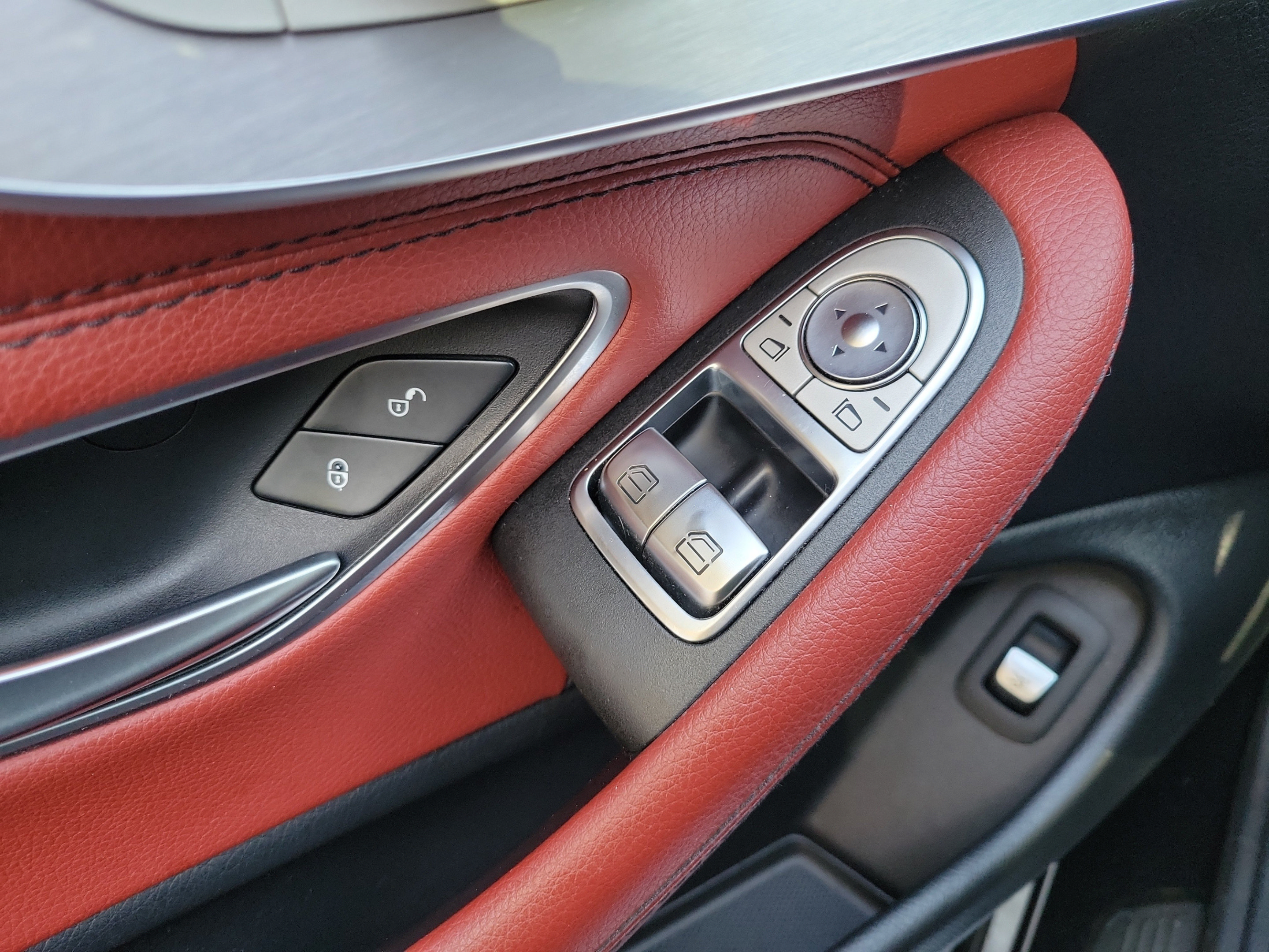 Used 2018 Mercedes-Benz C 300 Coupe image 15