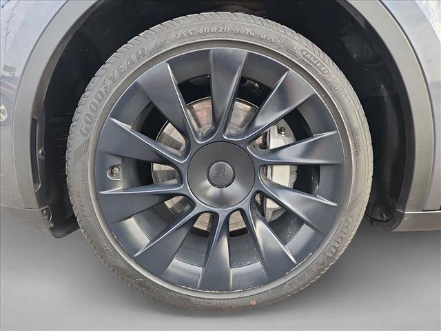 Used 2023 Tesla Model Y Long Range AWD/4WD image 25