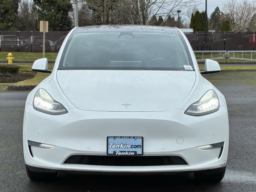 Used 2020 Tesla Model Y Long Range image 2