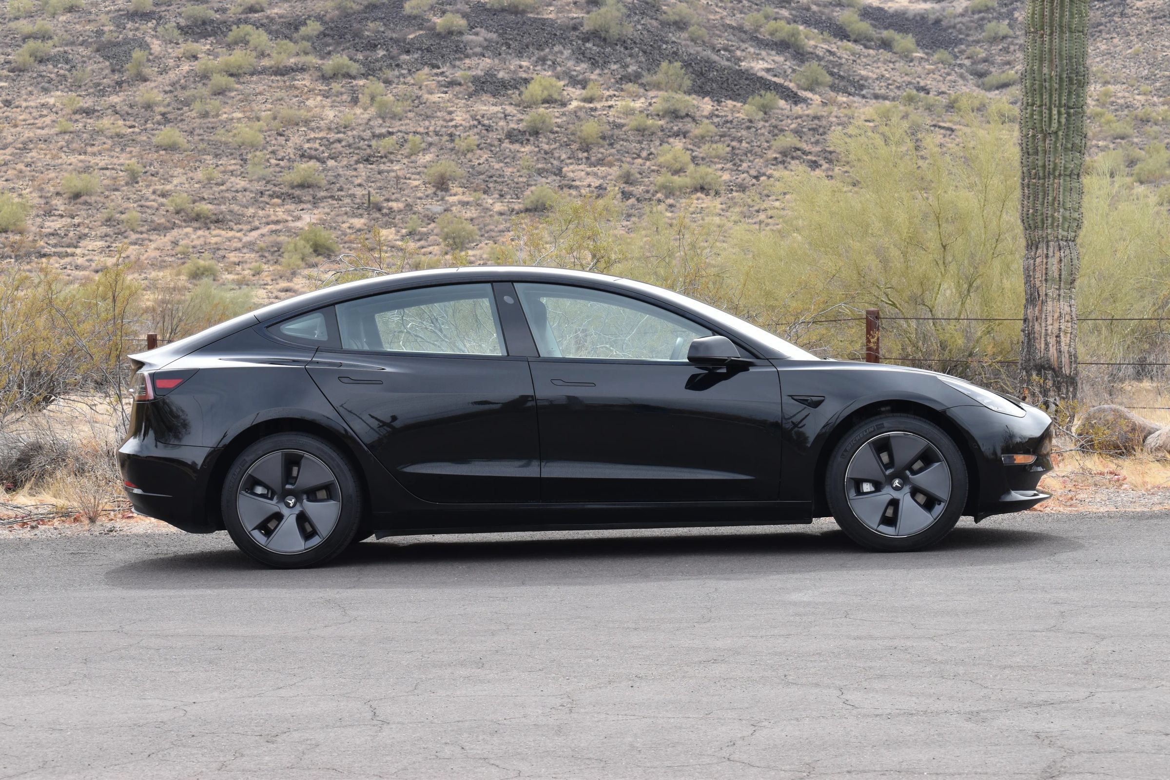 Used 2022 Tesla Model 3 Standard Range RWD image 9
