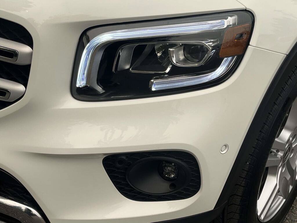 Certified 2023 Mercedes-Benz GLB 250 4MATIC w/ Premium Package image 14