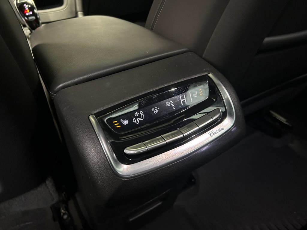 Used 2024 Cadillac XT6 Premium Luxury w/ Technology Package image 37