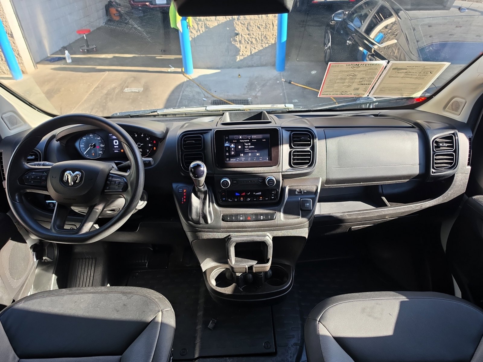 Used 2025 RAM ProMaster 2500 w/ Convenience Group FWD image 16