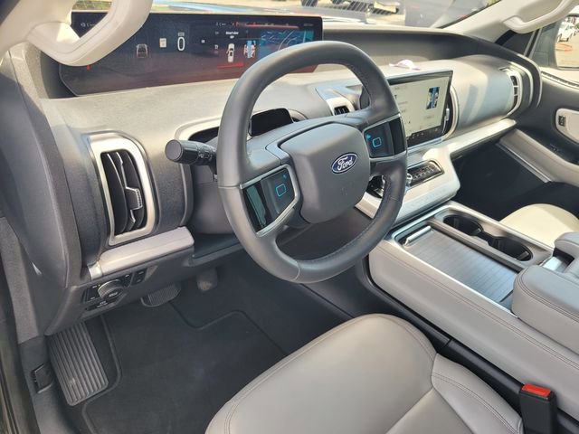 Certified 2025 Ford Expedition Max Active image 9