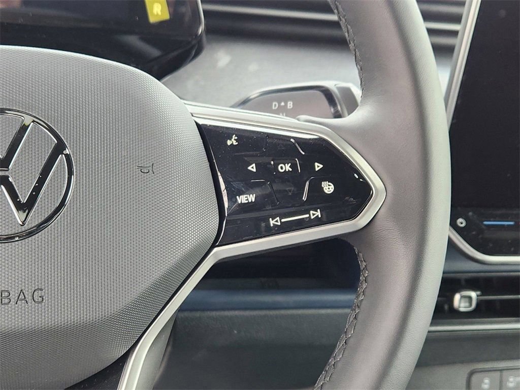 New 2025 Volkswagen ID. Buzz Pro S RWD image 9