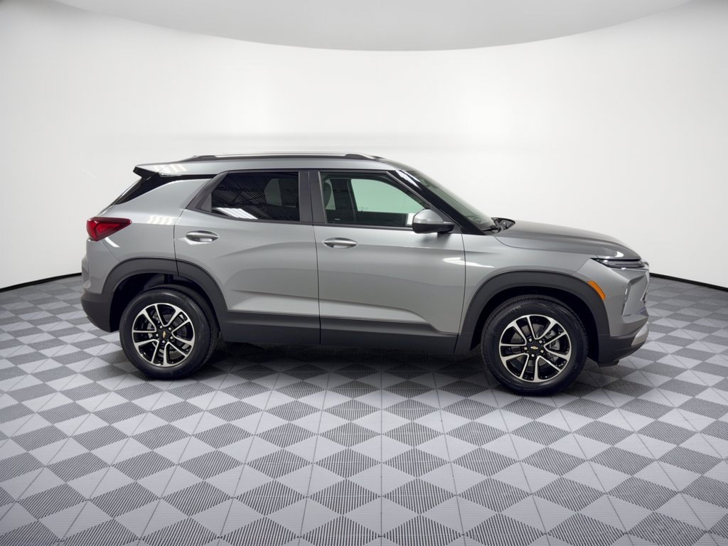 New 2026 Chevrolet TrailBlazer LT w/ Driver Confidence Package FWD image 8