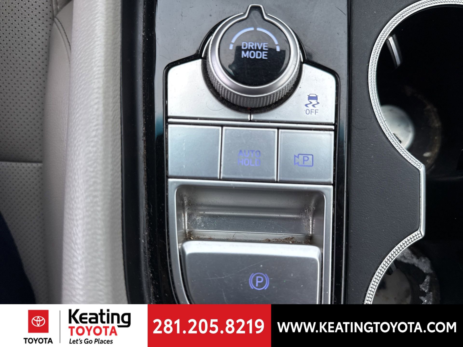 Used 2022 Genesis G70 2.0T RWD image 17