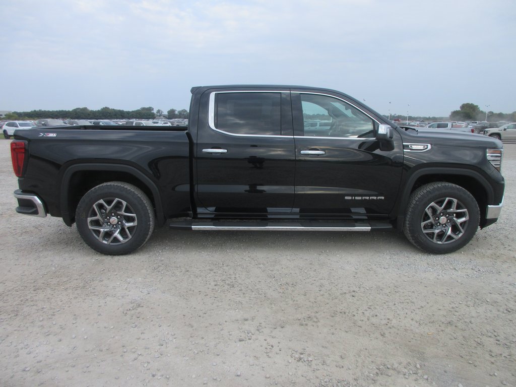 New 2026 GMC Sierra 1500 SLT w/ SLT Premium Plus Package image 3