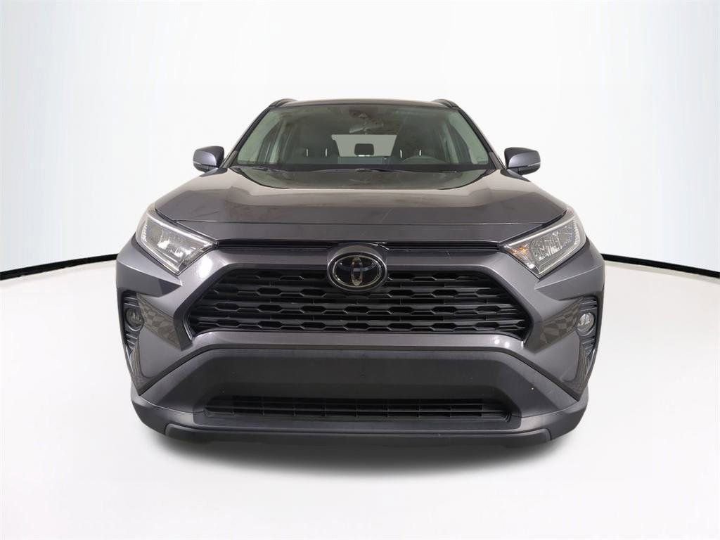 Used 2021 Toyota RAV4 XLE image 3