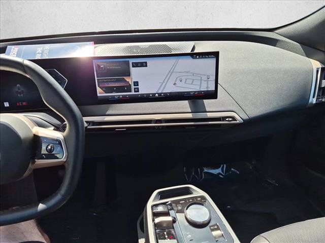 Used 2024 BMW iX xDrive50 w/ Convenience Package AWD/4WD image 15