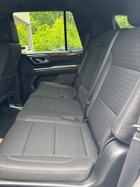 Used 2022 GMC Yukon SLE w/ Gmc Pro Safety Plus Package AWD/4WD image 17