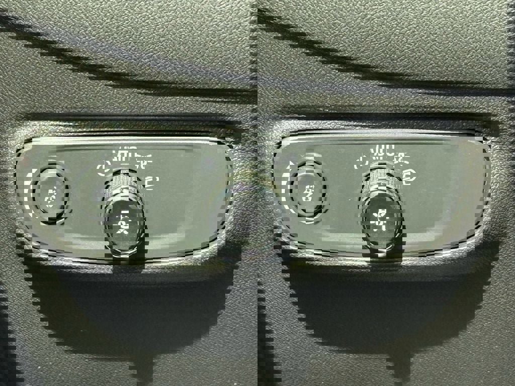 Used 2024 Chevrolet Equinox LS w/ LPO, Floor Liner Package image 19