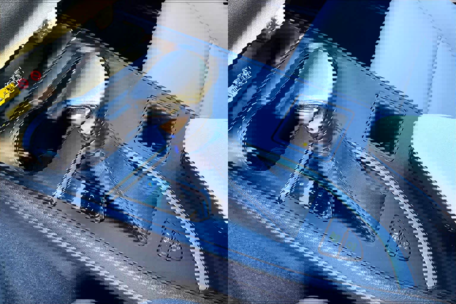 Used 2023 Lexus UX 250h FWD image 15