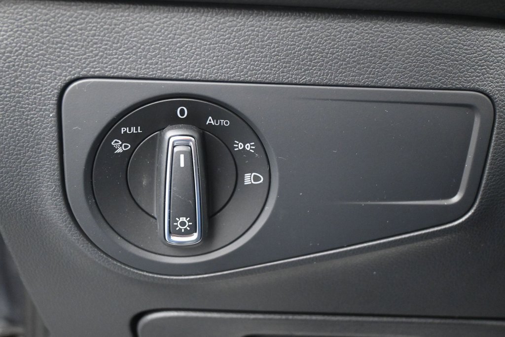 Used 2024 Volkswagen Tiguan SEL R-Line image 22