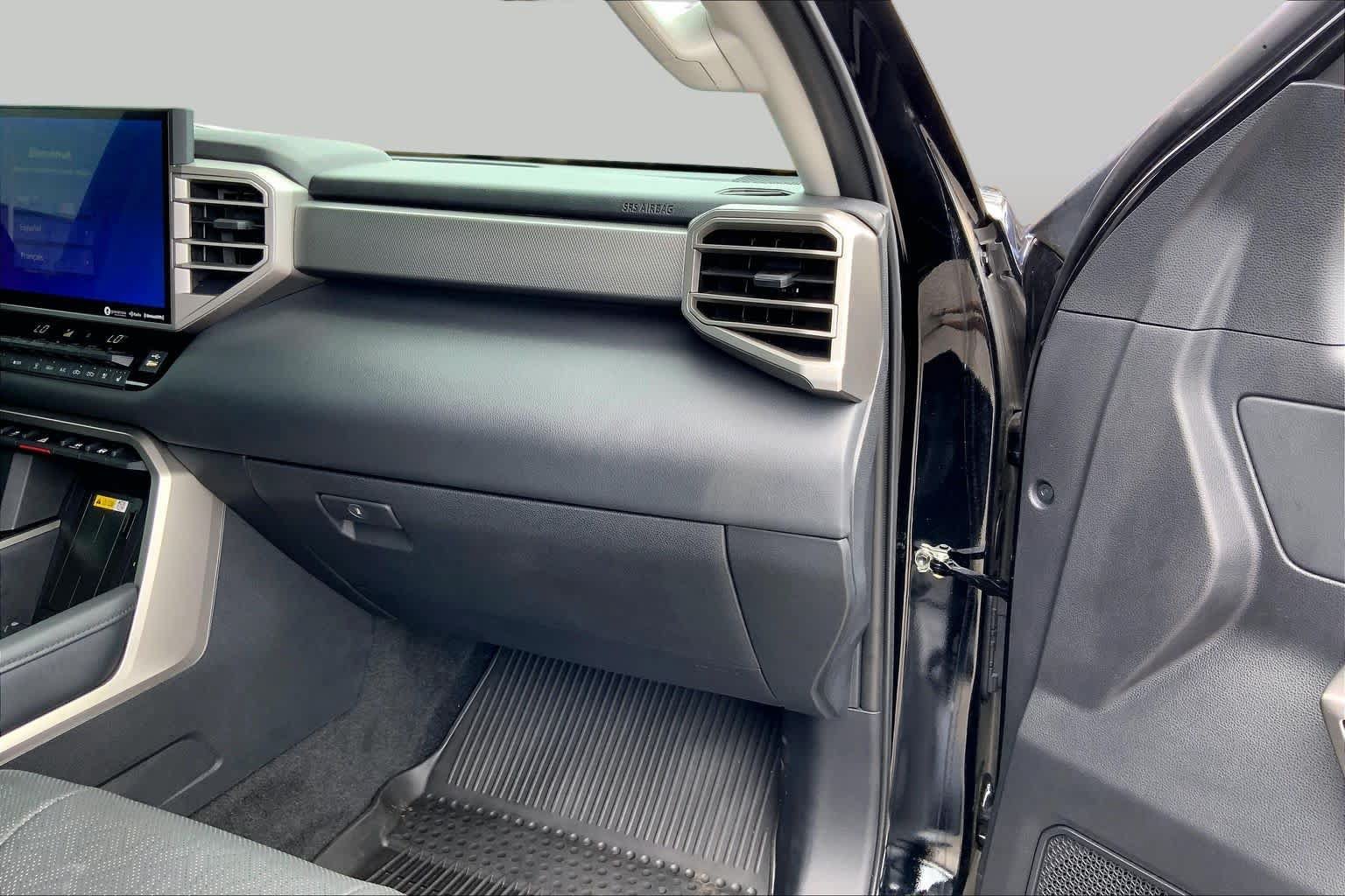 Used 2023 Toyota Tundra Limited AWD/4WD image 18