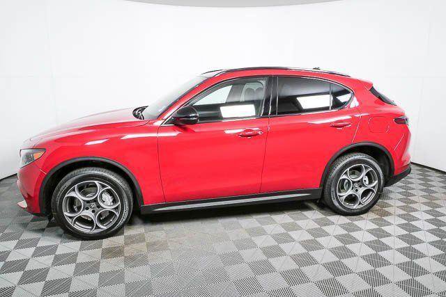 New 2026 Alfa Romeo Stelvio Sprint AWD/4WD image 34