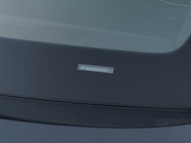 Certified 2025 Porsche Macan image 31