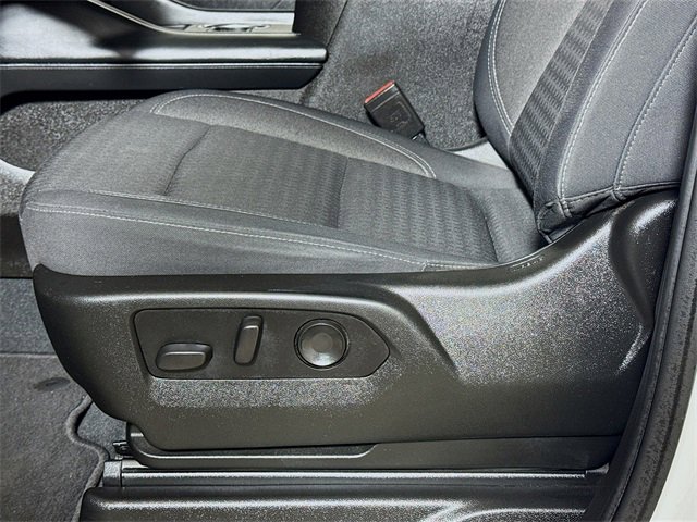 Used 2021 Chevrolet Suburban LS image 16