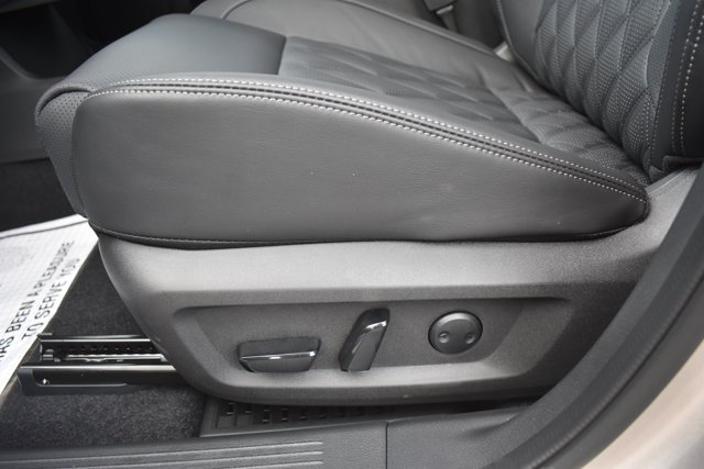 New 2026 Nissan Rogue Platinum w/ Platinum Premium Package AWD/4WD image 13