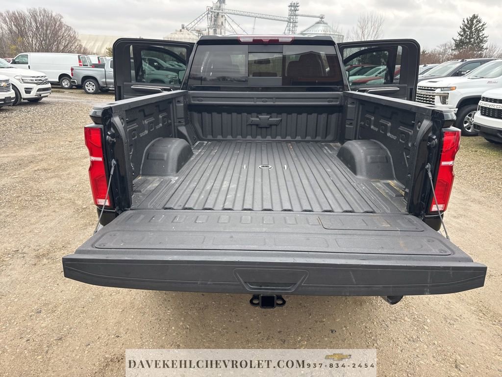 Used 2025 Chevrolet Silverado 2500 LTZ w/ LTZ Plus Package AWD/4WD image 36