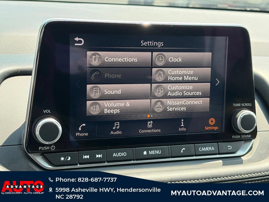 Used 2025 Nissan Rogue SV AWD/4WD image 13