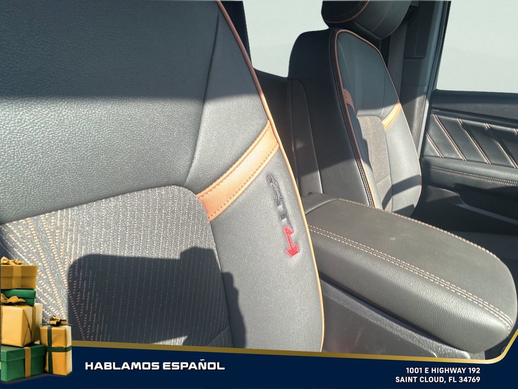 Certified 2025 GMC Canyon AT4 image 32