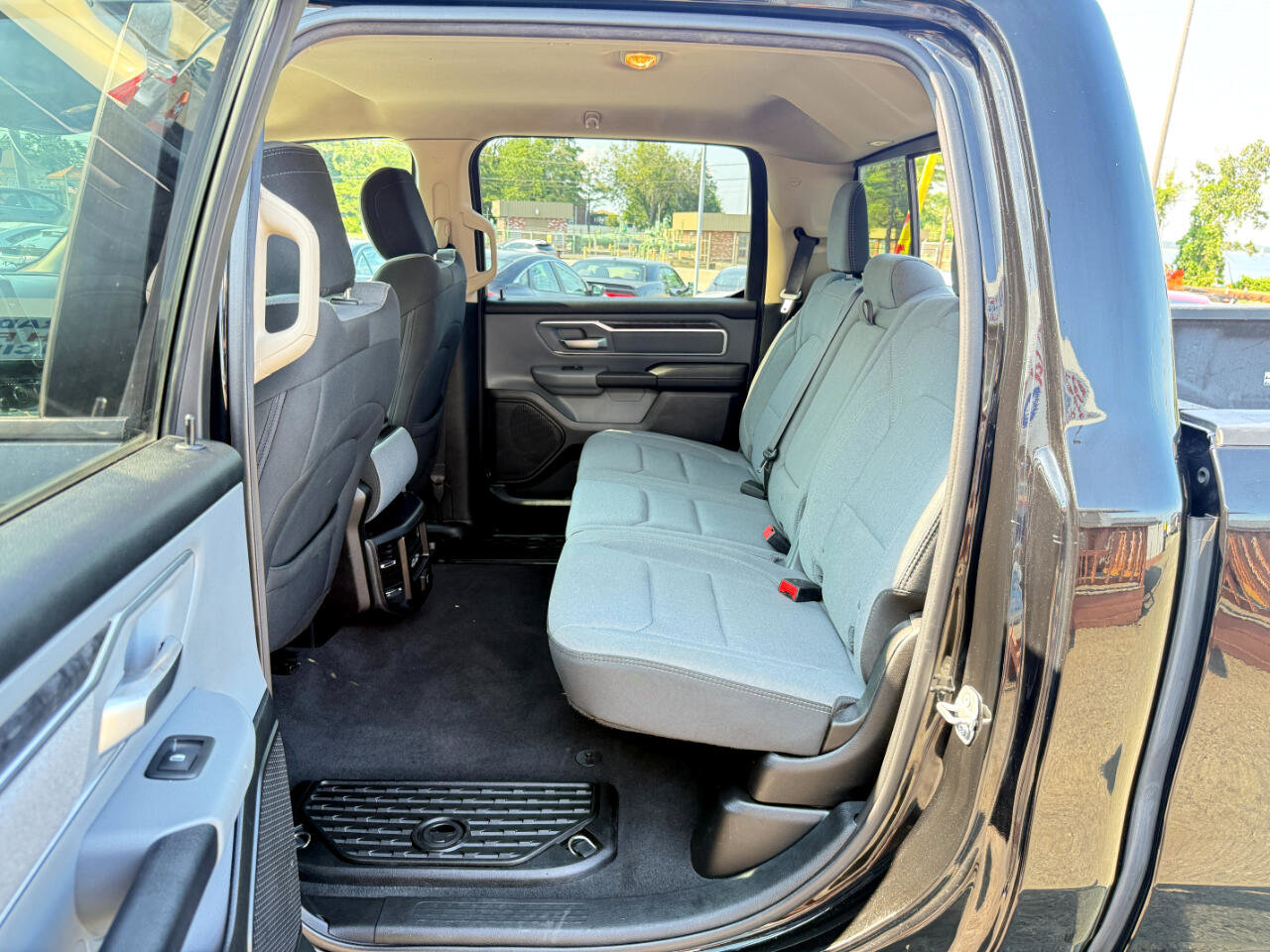 Used 2019 RAM 1500 Big Horn image 27