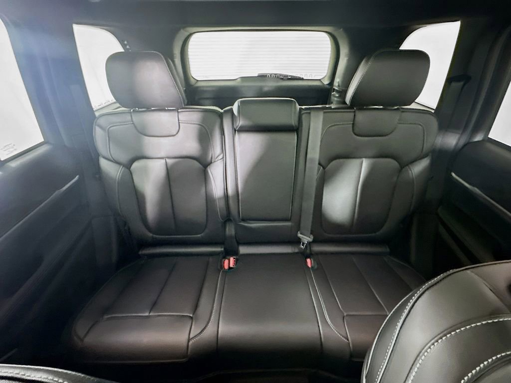 New 2026 Jeep Grand Cherokee Limited image 10