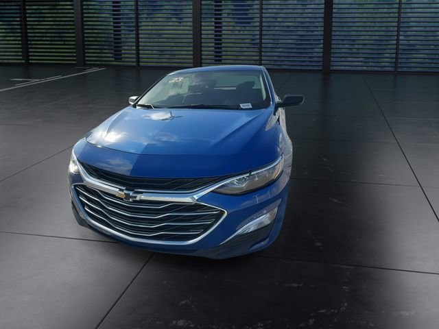 Used 2023 Chevrolet Malibu LS image 3