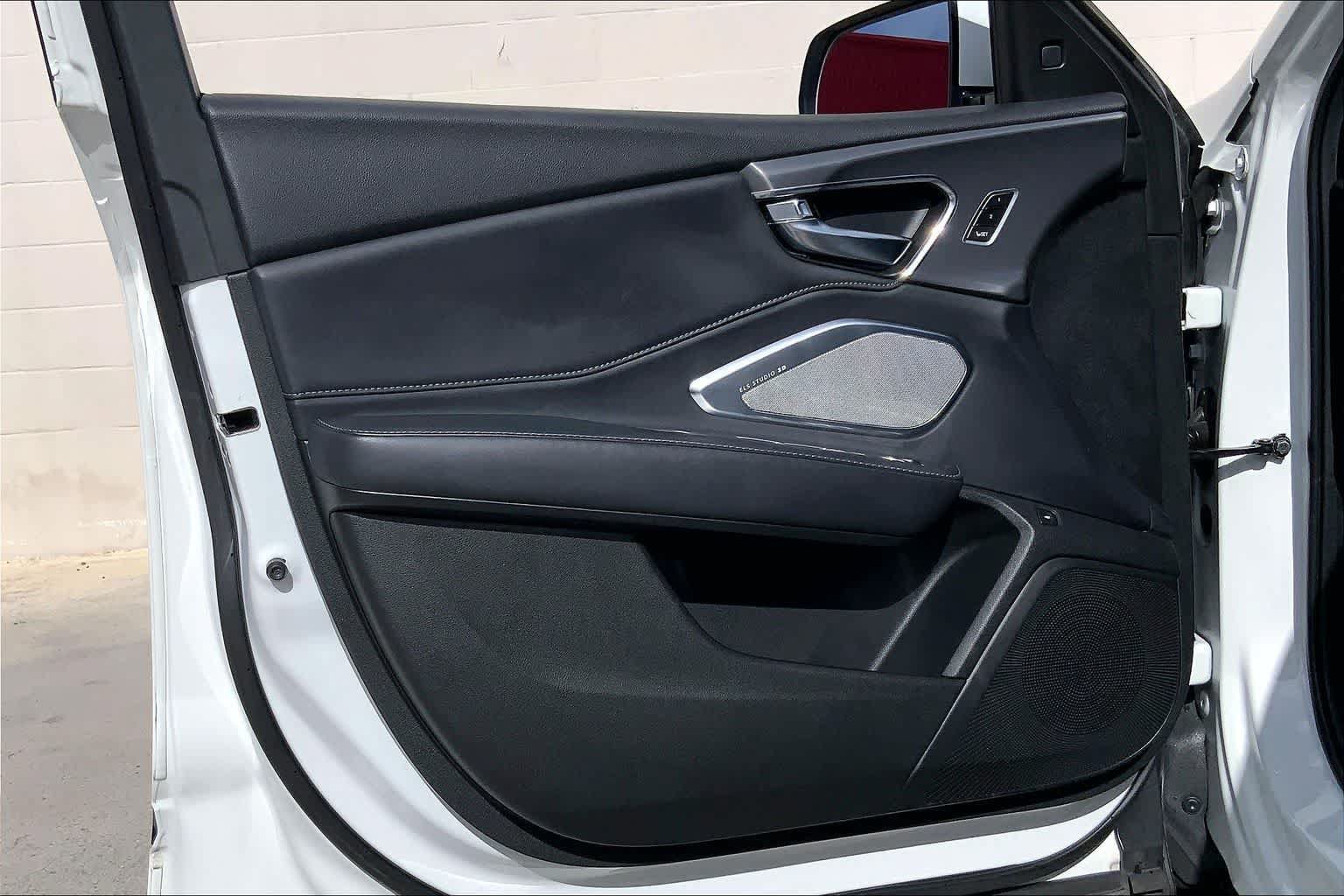 Used 2020 Acura RDX w/ Advance Package FWD image 27