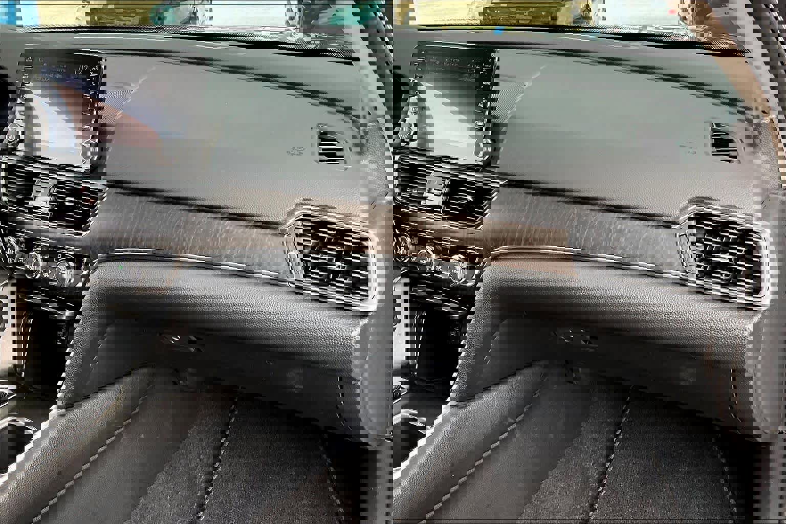 Used 2019 Honda Accord EX image 18