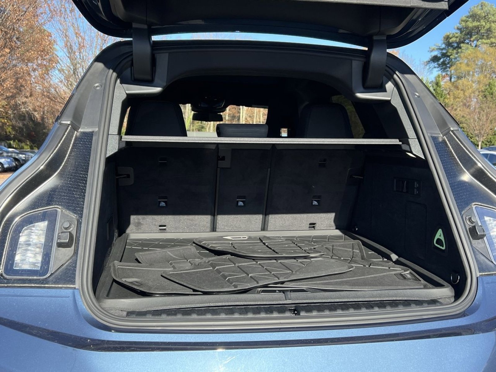 New 2026 BMW iX xDrive45 w/ M Sport Package image 28