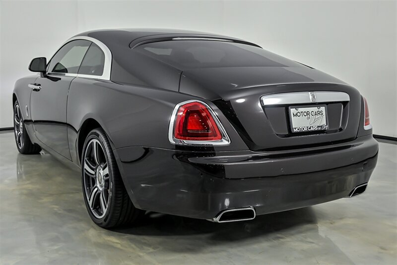 Used 2015 Rolls-Royce Wraith RWD image 6