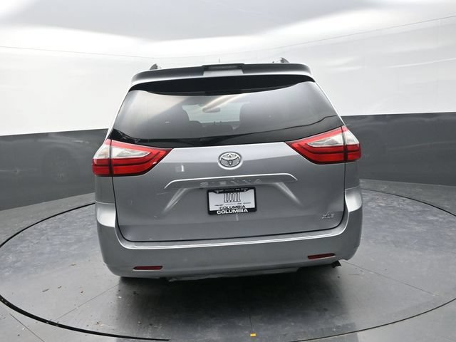 Used 2018 Toyota Sienna XLE FWD image 9